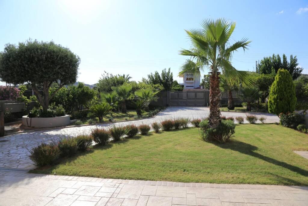 Villa Luxury Heated Pool
